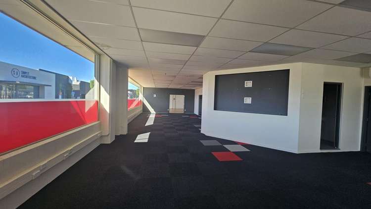 1/220 Karamu Road Hastings_5