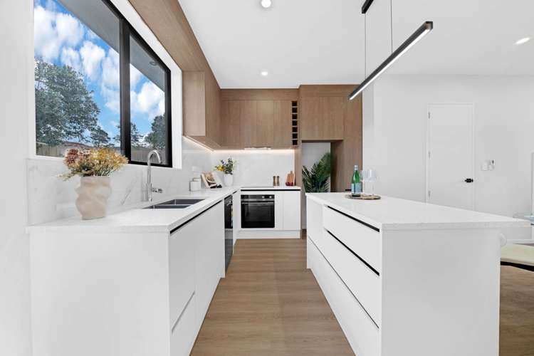 25 Robert Allen Way Pakuranga Heights_9