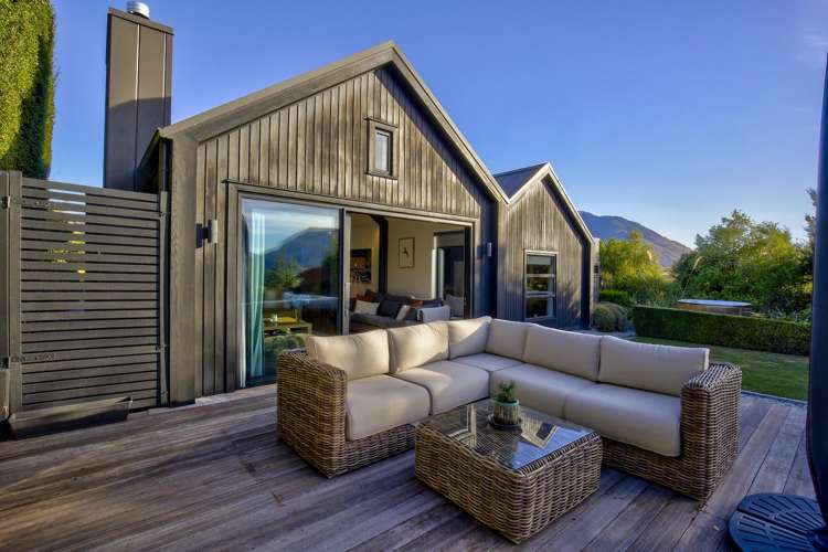 3 McKellar Drive Jack's Point_15