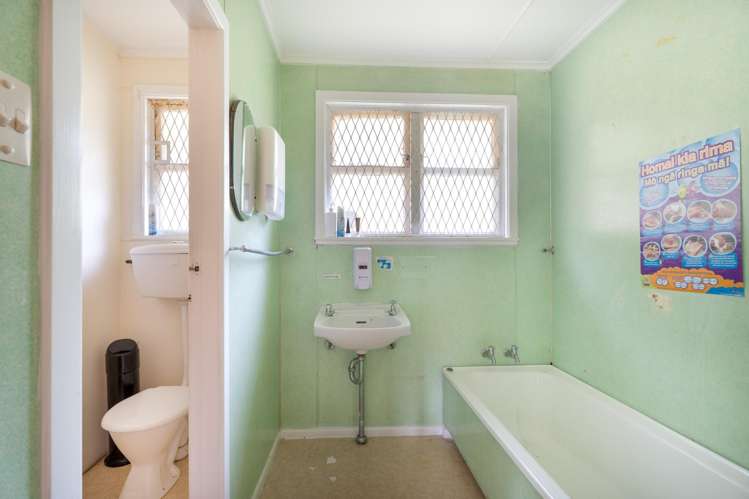 227 Bedford Street Cannons Creek_10