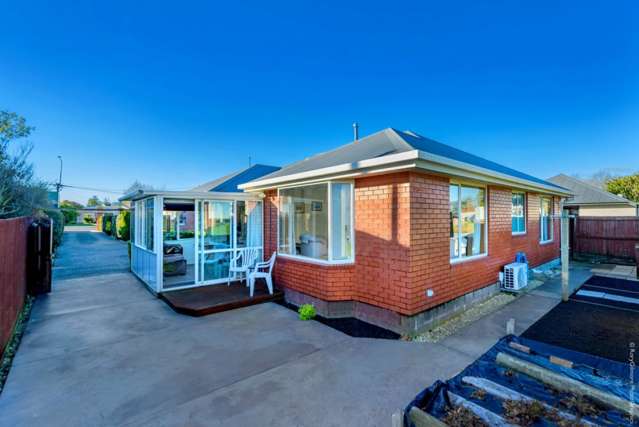 2/129 Halswell Junction Road Halswell_1