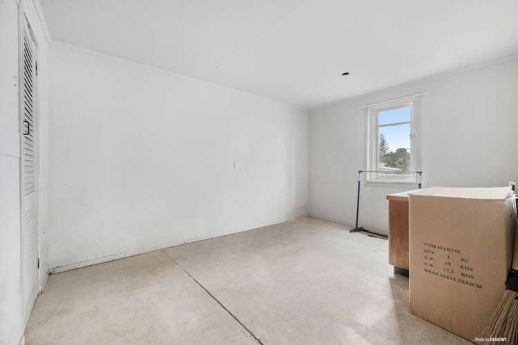 49b Lancaster Road Beach Haven_10