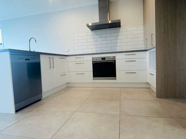 22 Riria Crescent Takanini_3