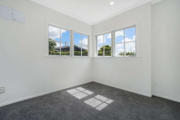 11c Joan Street Point Chevalier_9