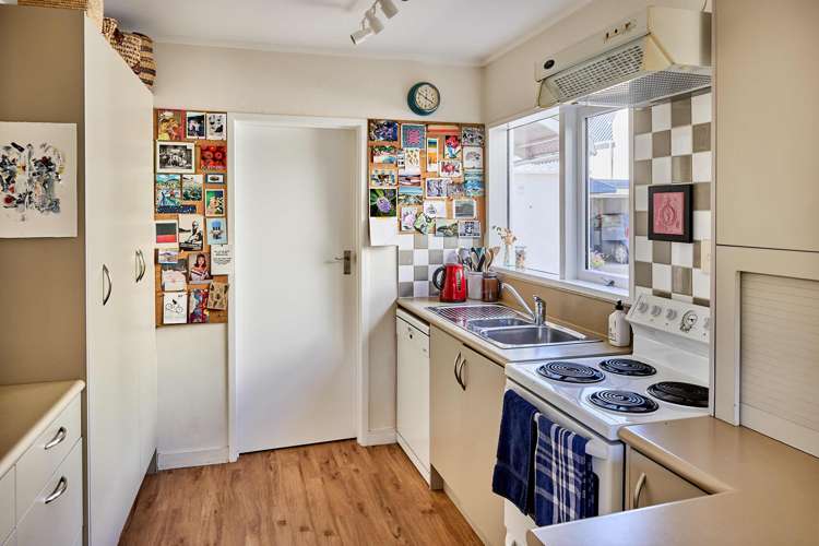 7/354 Muritai Road Eastbourne_6