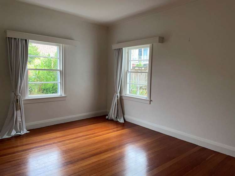 2/2 View Road Mount Eden_6