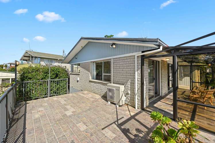 63 Macdonald Road Glenview_15