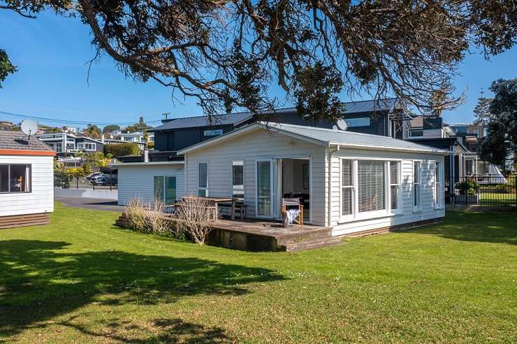 68 and 70 Tindalls Bay Road, Tindalls Beach, Whangaparoa Peninsula, Auckland