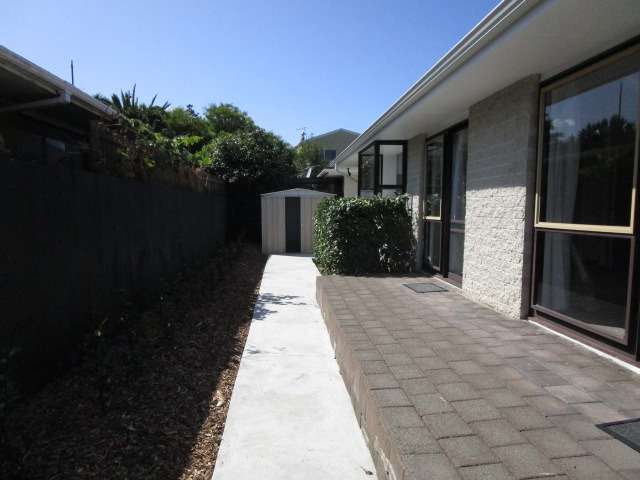 Refurbished In Top Location!