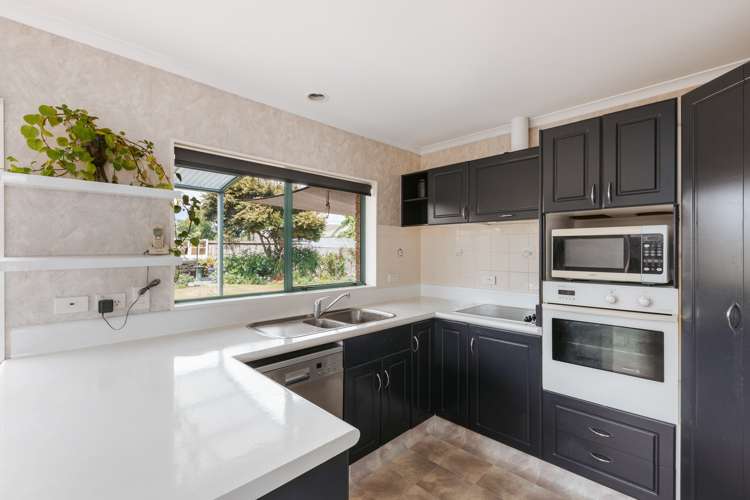 172 Pacific View Road Papamoa_12