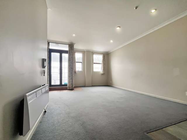 9/253 Riddiford Street Newtown_2