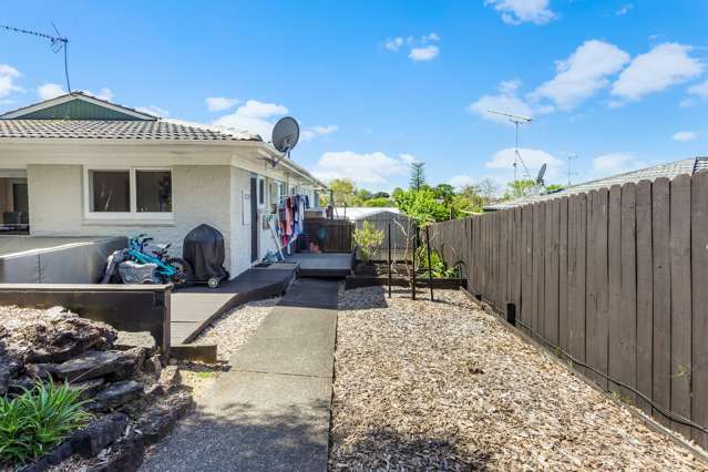 1/1 Broadview Place Howick_3