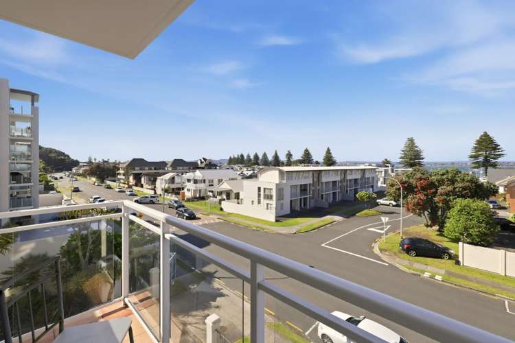 211/23 Maunganui Road_3