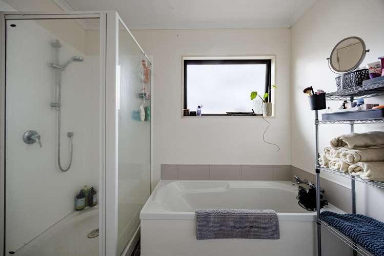 1200A Beatty Place Mayfair_6