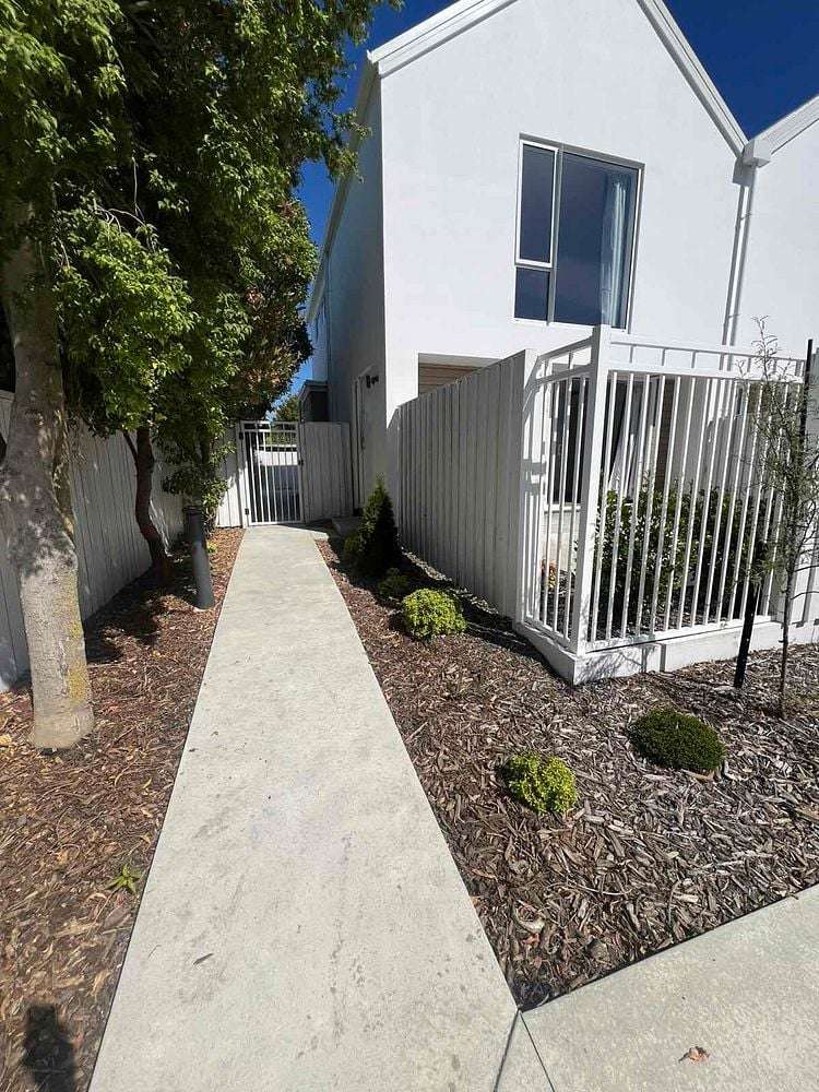 8/24 Dampier Street Woolston_1