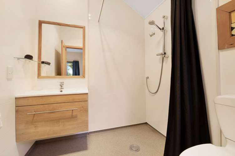 315 River Road Gore Surrounds_12