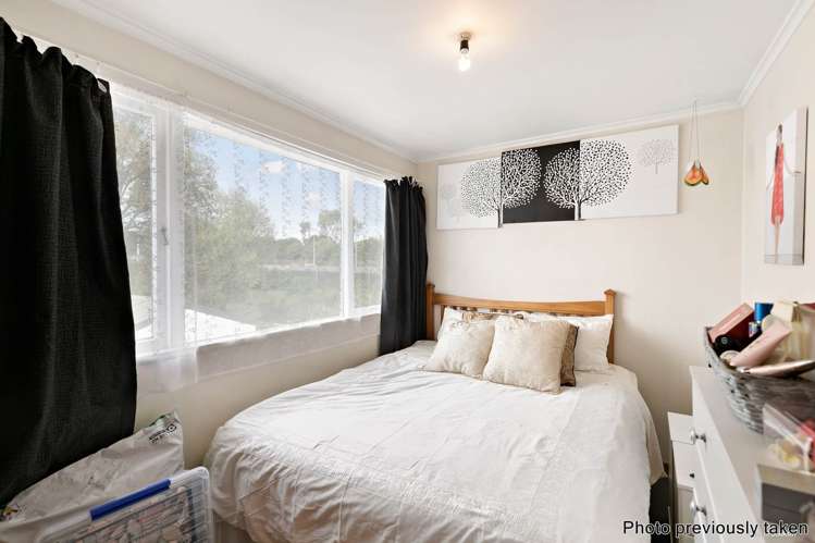 1040 Great North Road Pt Chevalier_24