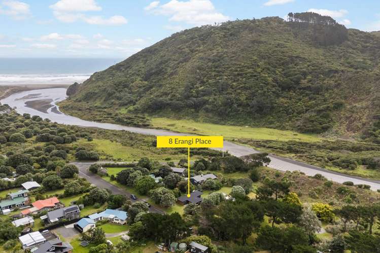 8 Erangi Place Bethells Beach_45