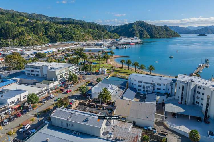 20-22 High Street Picton_20