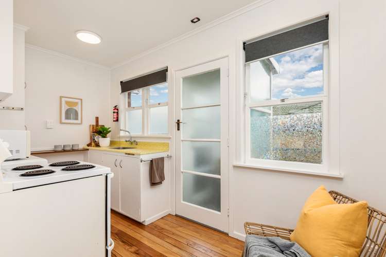 2/10 Walker Road Point Chevalier_7