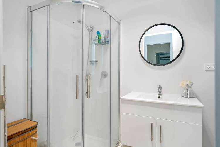 47 West Thompson Street Leamington_13