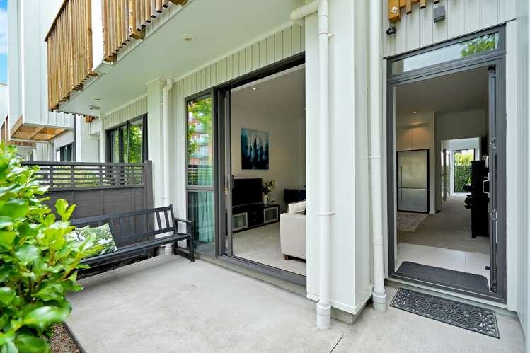 98 Squadron Drive Hobsonville_1