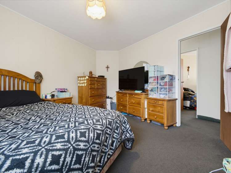 17 Burton Place Owhata_8