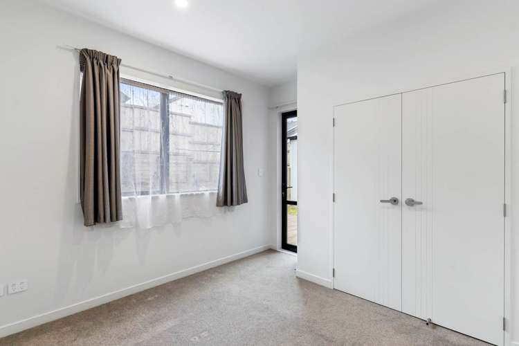 9 Puwha Street Massey_13