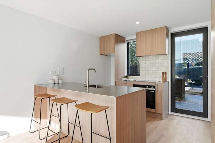 4-8/7 Grove Road Addington_5