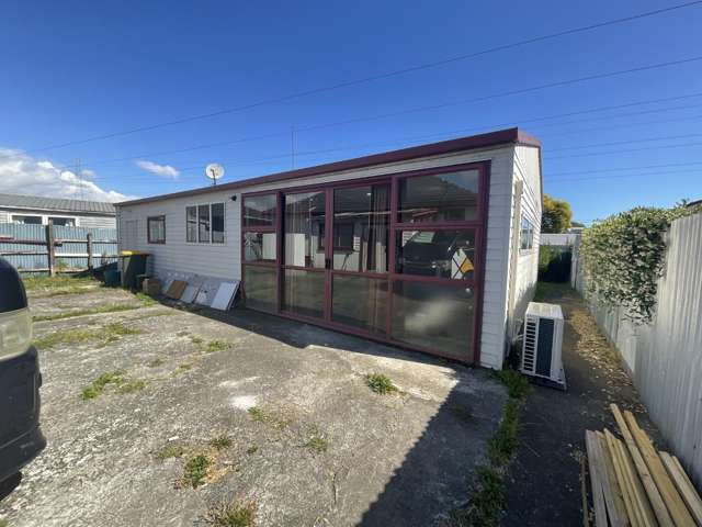 Recently Renovated 4-Bedroom Home with Ensuite – 6B Julian Place, Otara, Auckland