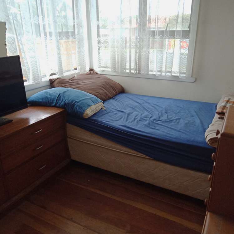 2 Cambridge Road Manurewa_11