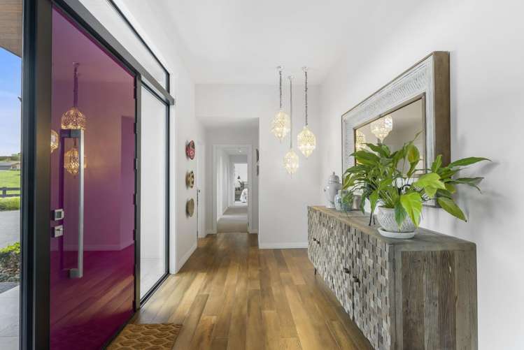 38 Hawthorne Lane 1694_24