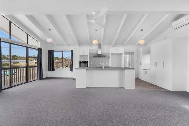 9 Tauraroa Road Maungakaramea_24