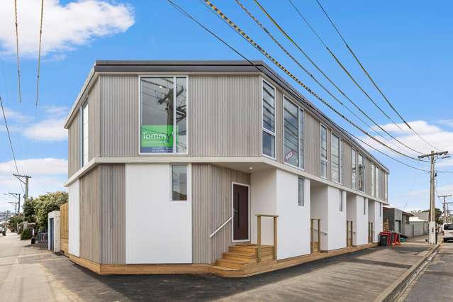 1/181 Onepu Road Lyall Bay_4