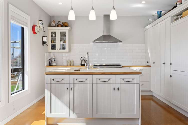 1758 Cust Road Cust_6