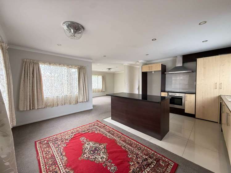 15A York Road Papatoetoe_11