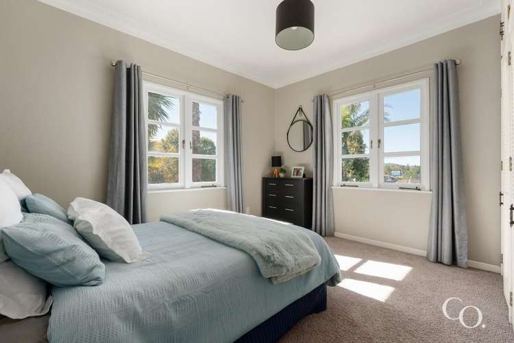 191 Edgecumbe Road Avenues_13