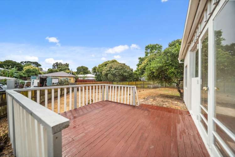 6 Selsey Lane Manurewa_3