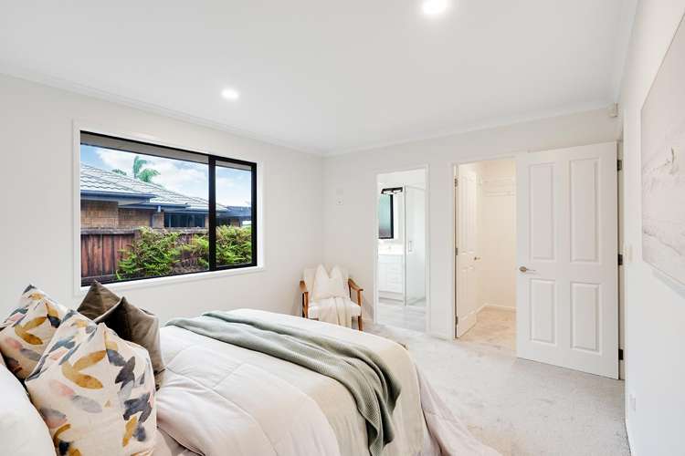 10 Wiltshire Drive Huntington_11