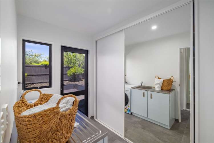 11 Travis Country Drive Burwood_21