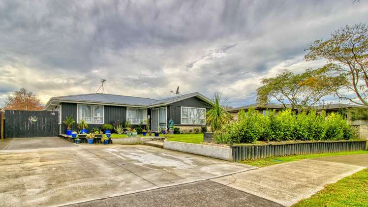 22 Columbus Crescent Flaxmere_11