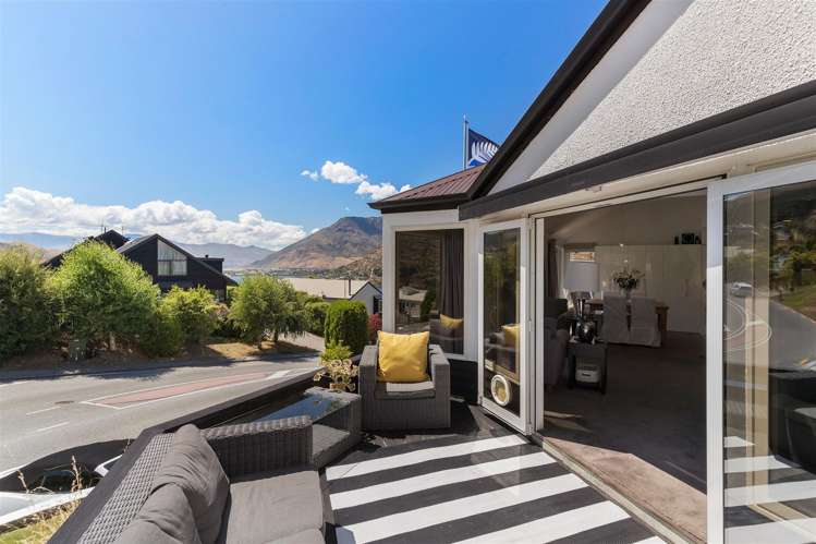 66 Hensman Road Queenstown_28