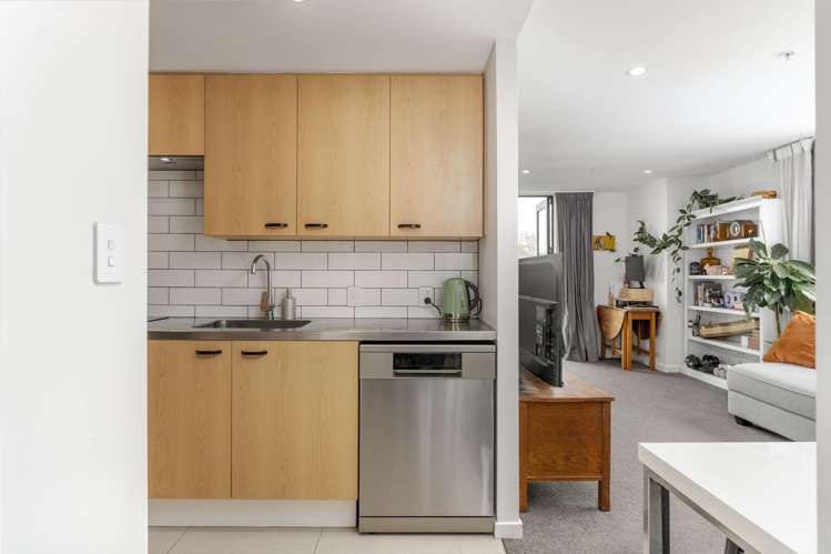 501/12 Latimer Square Christchurch Central_5