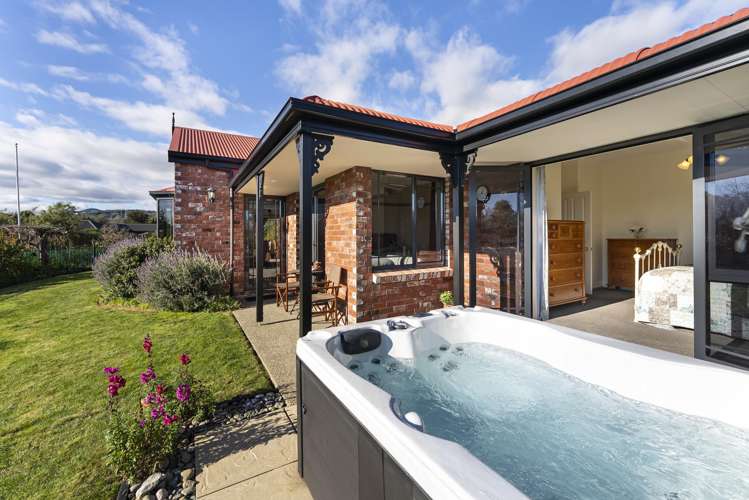16B Kingsford Drive Stoke_15