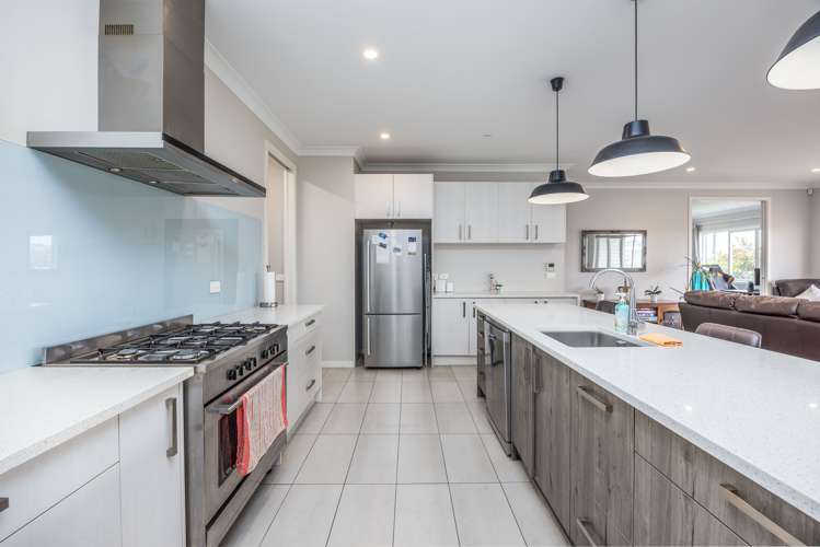 76 Madison Terrace Silverdale_8