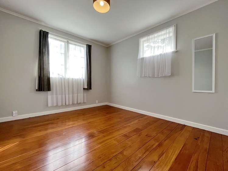 30 Fruitvale Road New Lynn_10