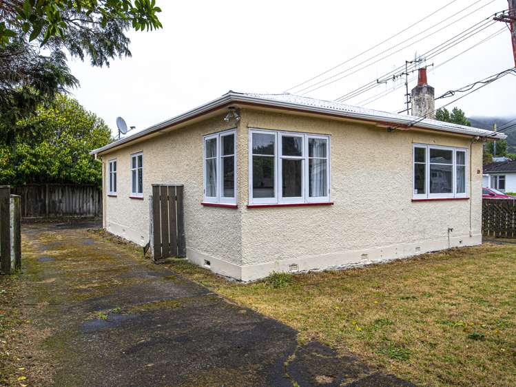 29 Burden Avenue Wainuiomata_19