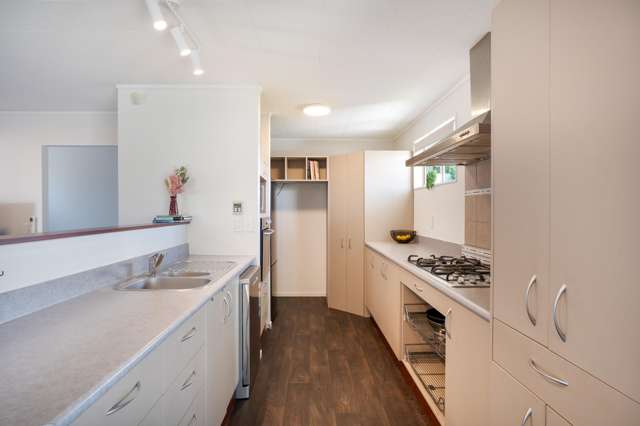 24a Hiwi Crescent Titahi Bay_1