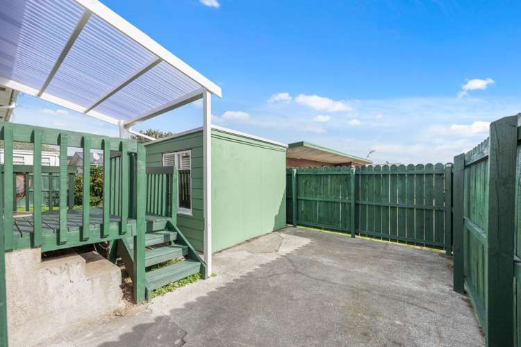 33 Earlsworth Road Mangere East_11