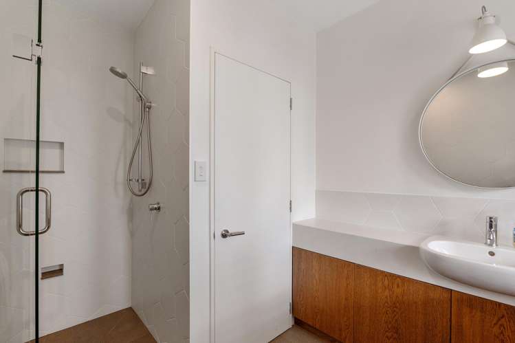 23 and 23A Balmoral Lane Redcliffs_30